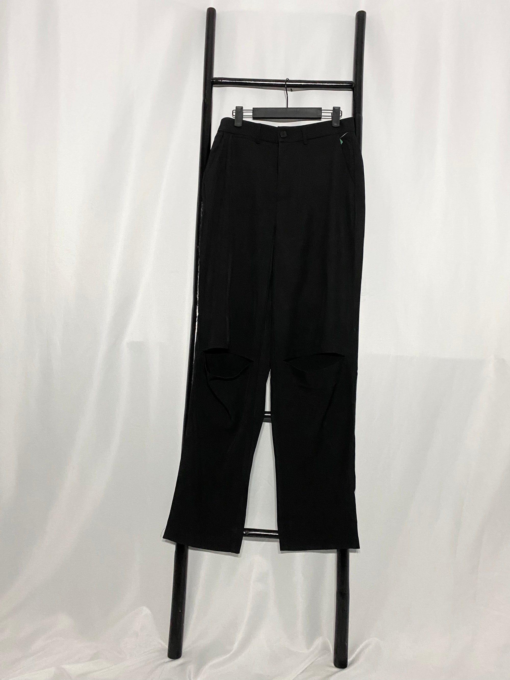 Pantalon à genoux fendus Momokrom