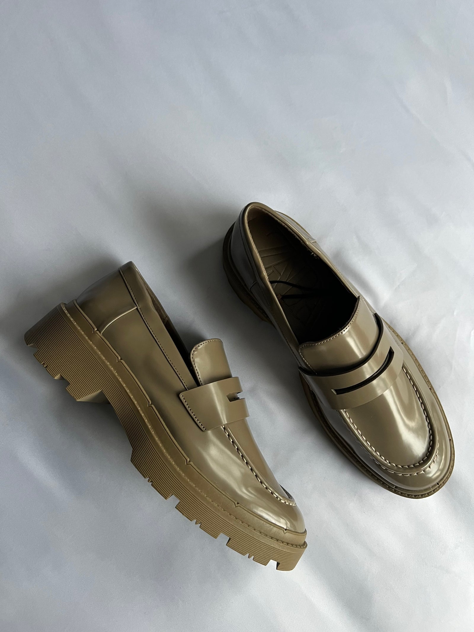 Khaki loafers Zara