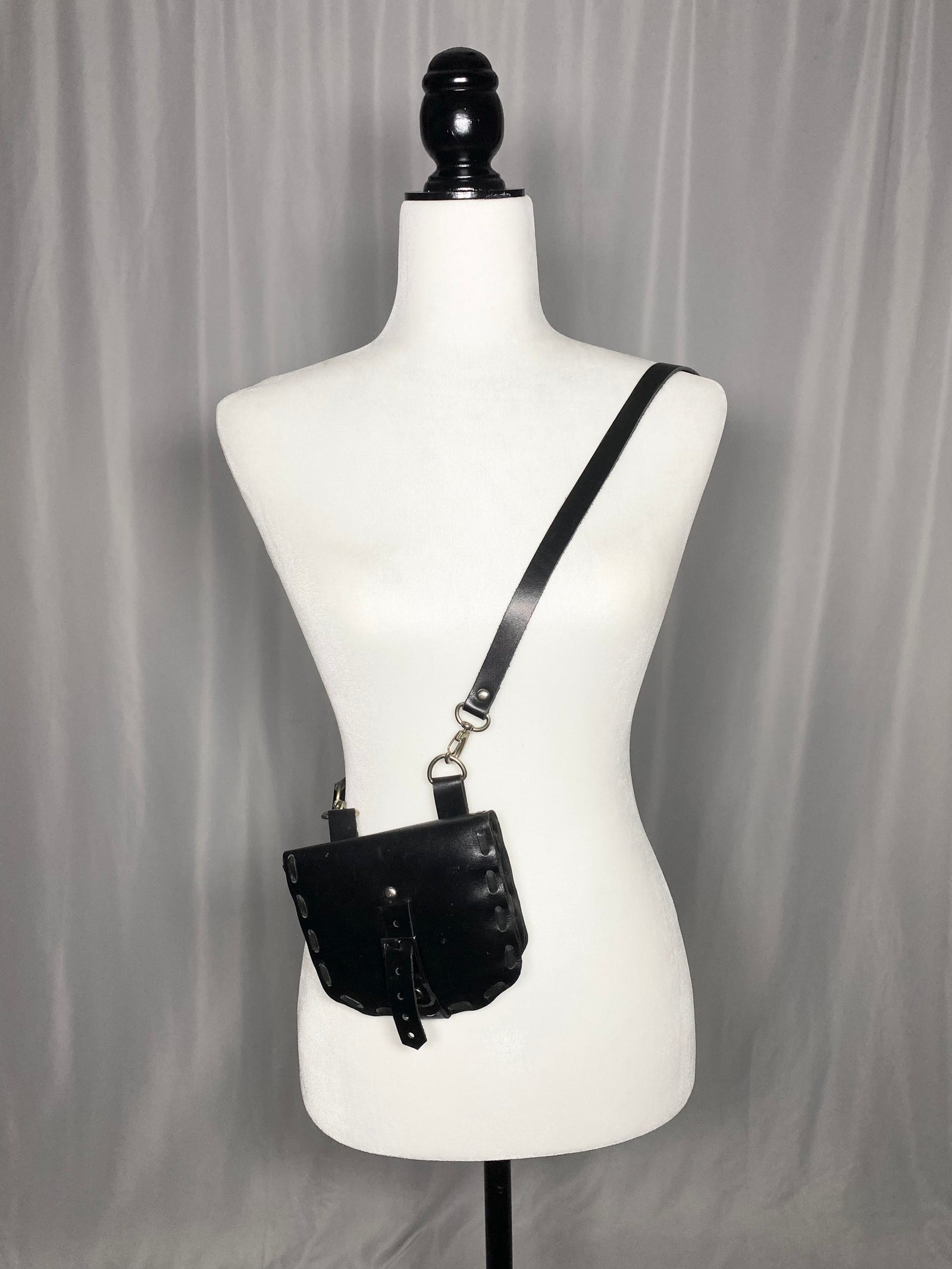 Mini vintage leather bag