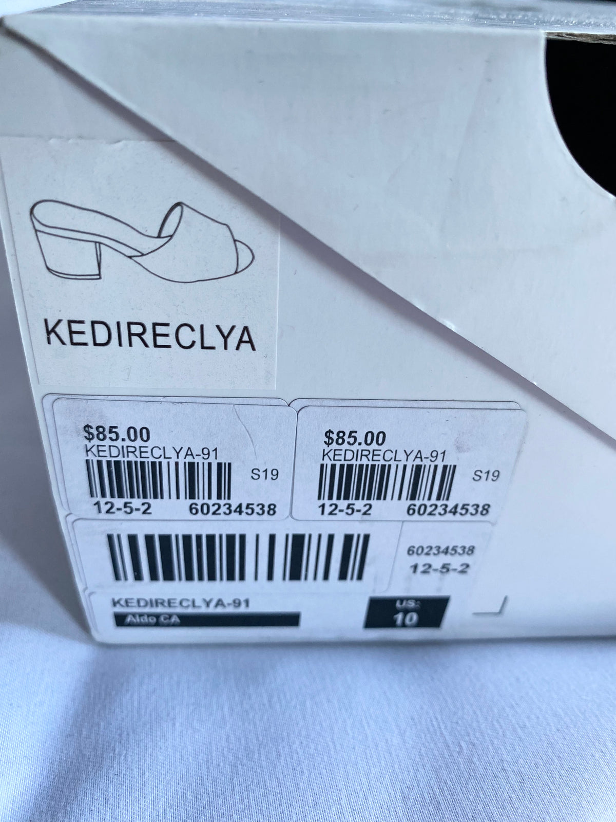 Sandals in Suede Aldo