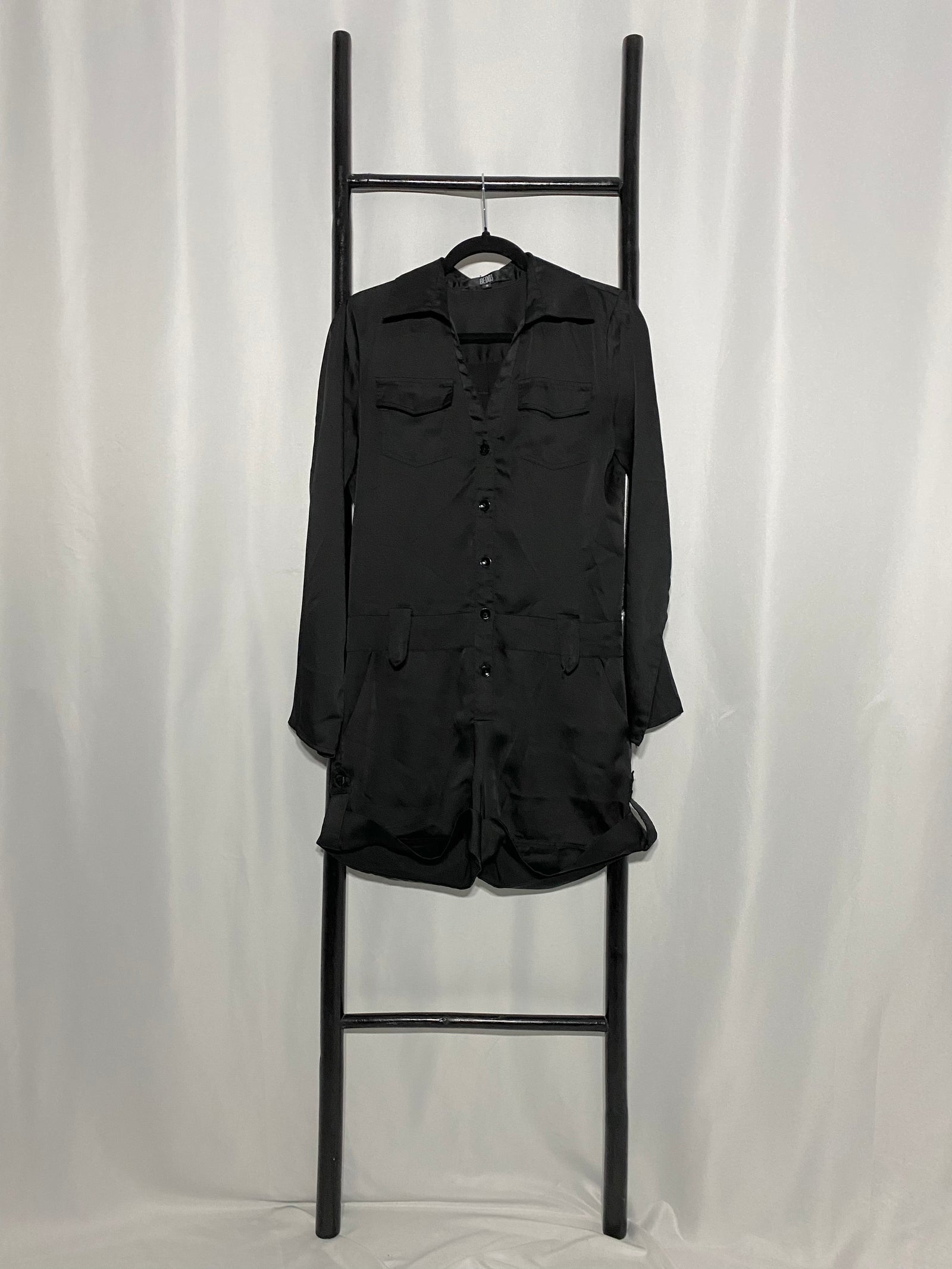 One Piece Short Satin Bedo