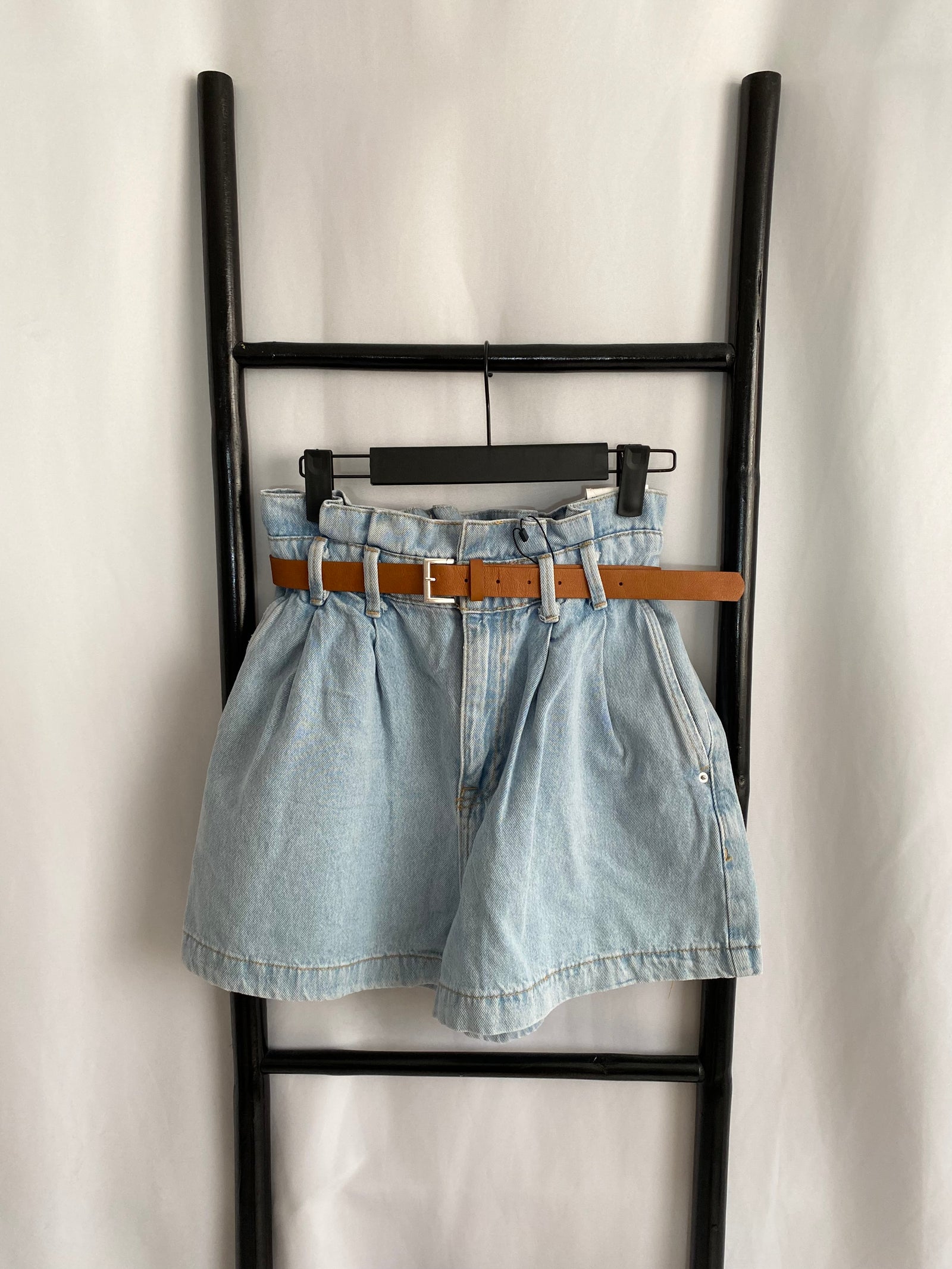 Zara Paperbag shorts with belt