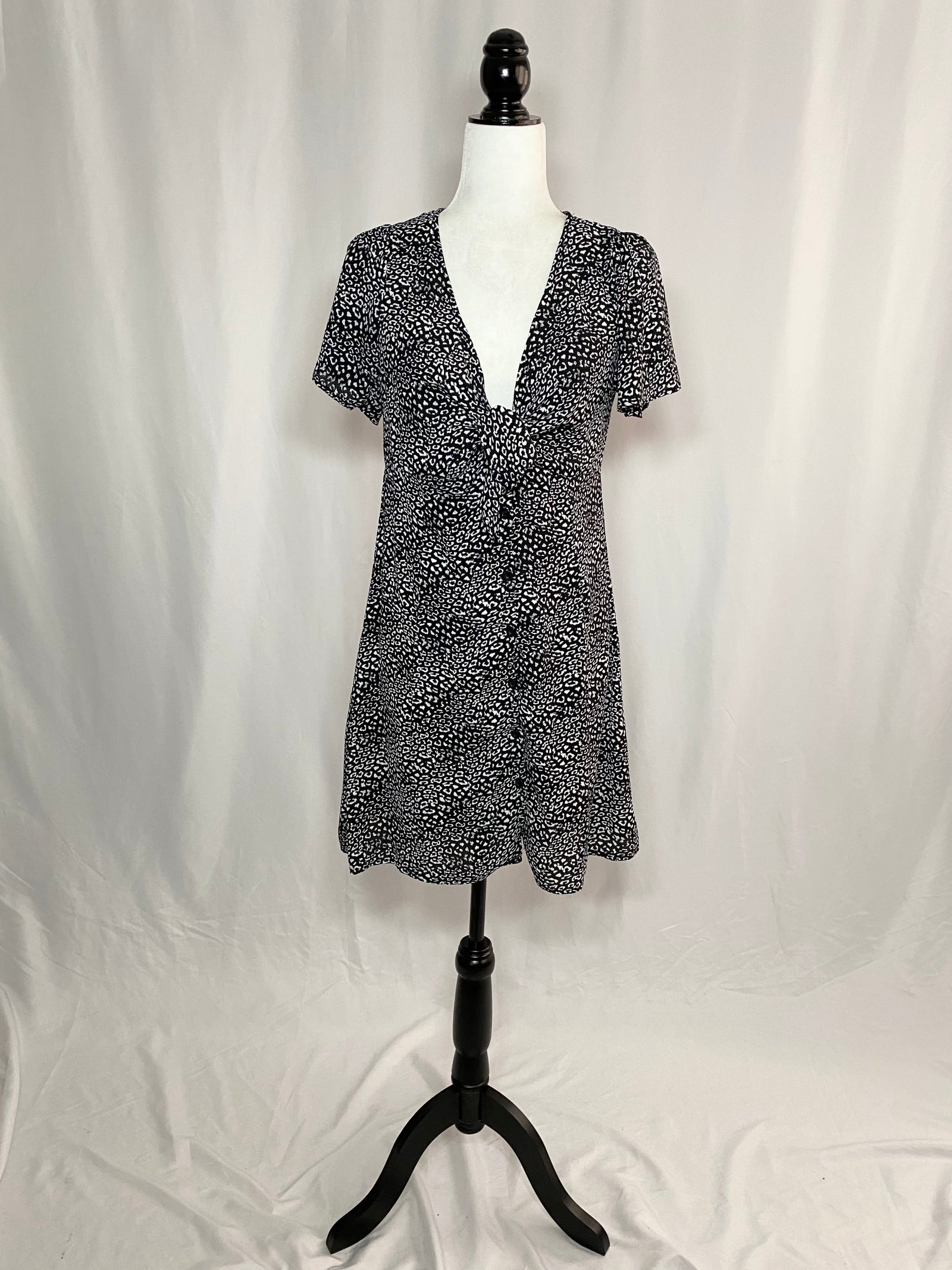 Black white floral dress