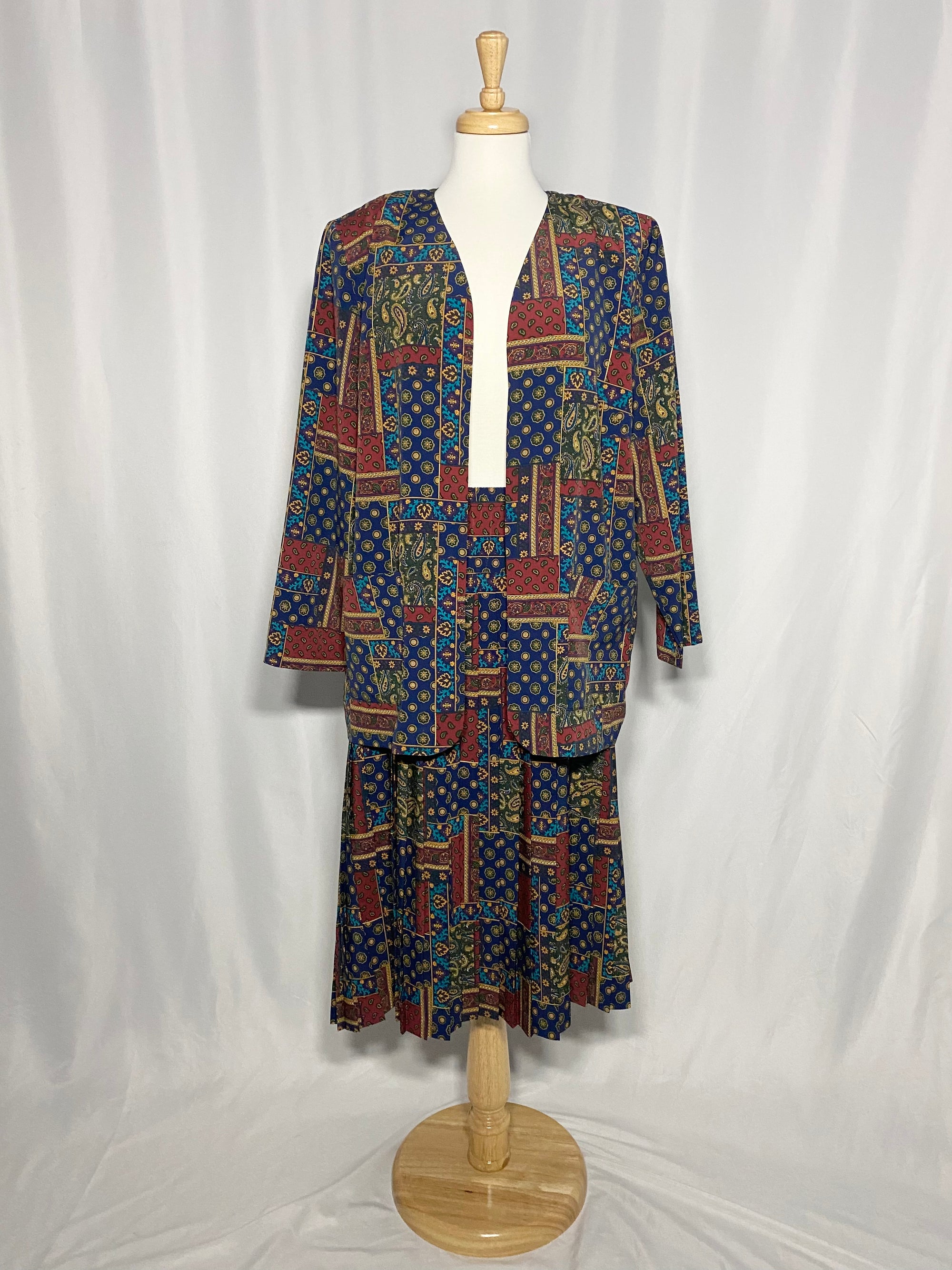 D'allaird's Vintage Patterned Set