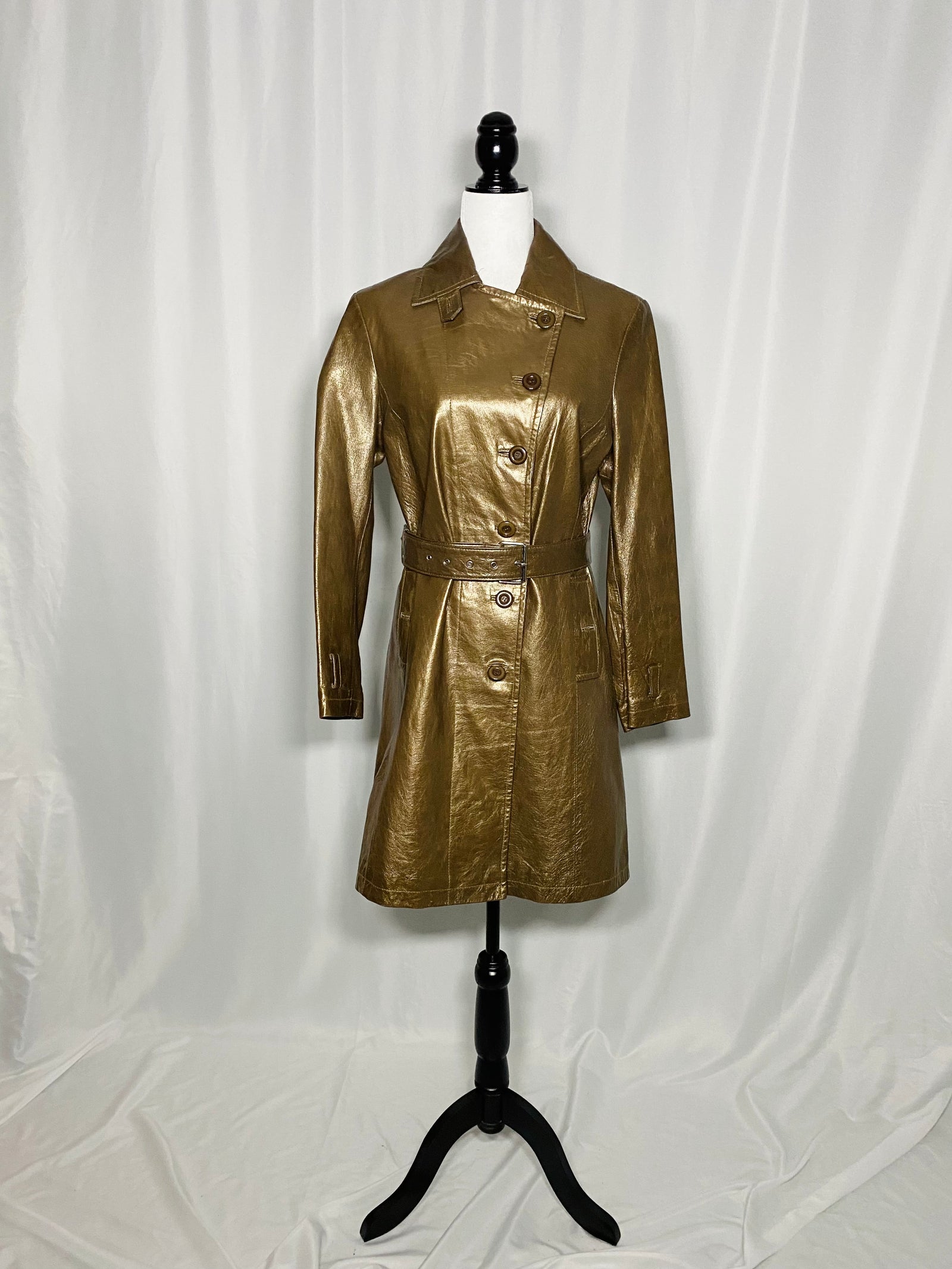 Bronze Coat Identify